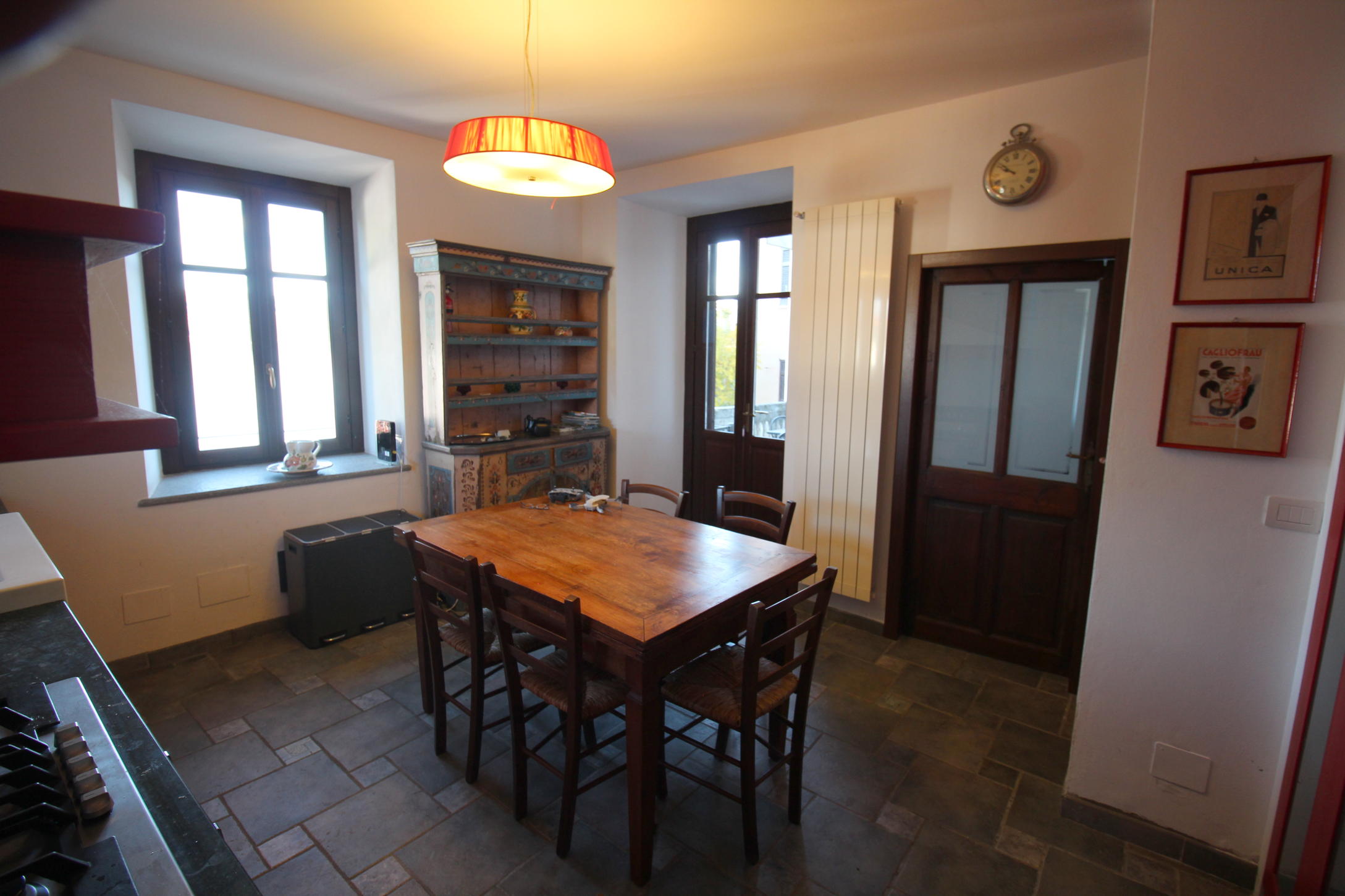 8 - Pella, Bellissimo Appartamento vista lago e spiaggia privata Pella